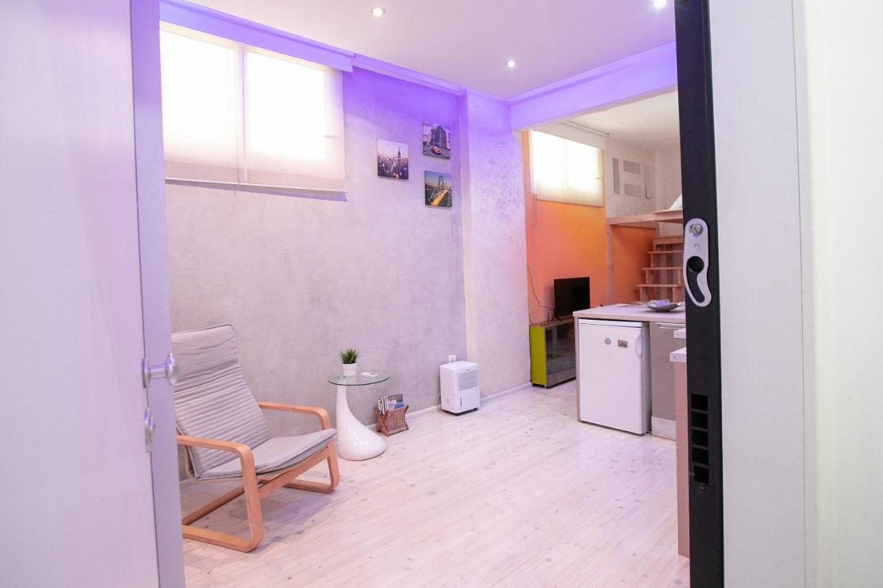 Orange And Blue Studio Downtown 5 Min From White Tower Apartment เทสซาโลนิกิ ภายนอก รูปภาพ