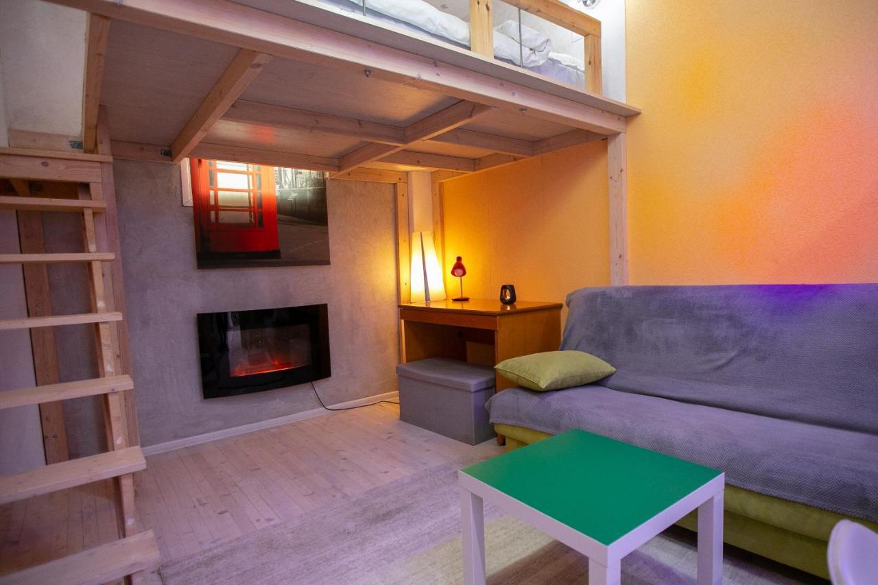 Orange And Blue Studio Downtown 5 Min From White Tower Apartment เทสซาโลนิกิ ภายนอก รูปภาพ